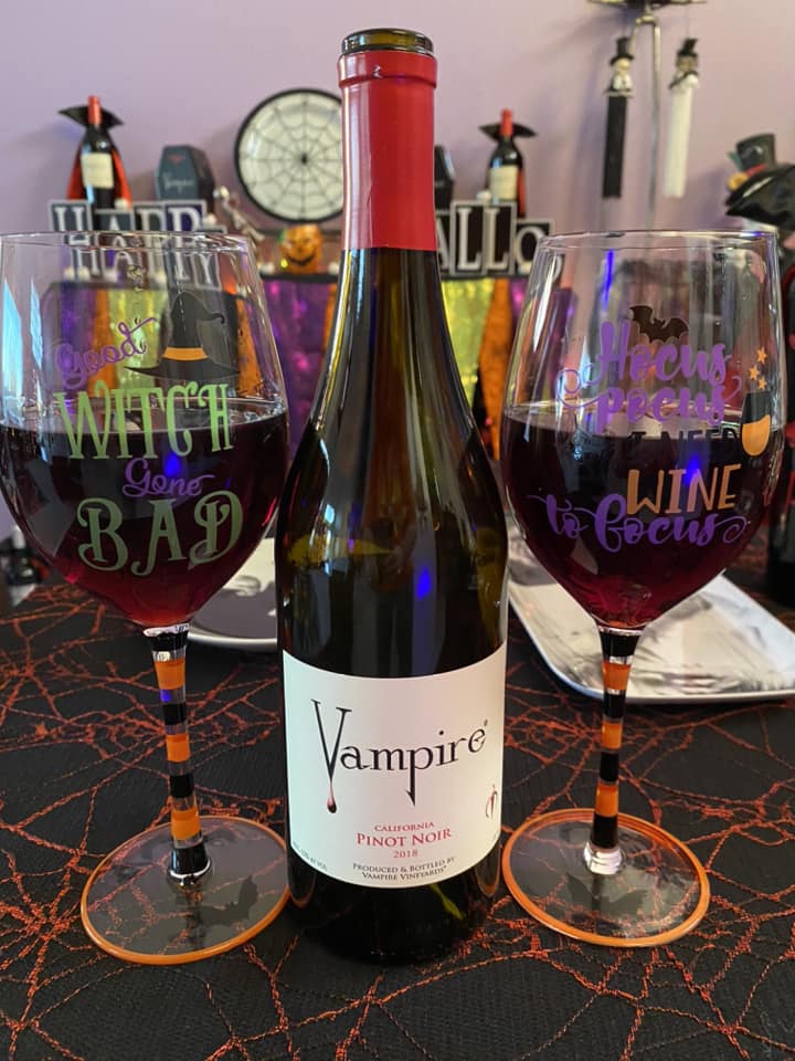 VAMPIRE® CHILLS & THRILLS WINE CLUB - Image 6